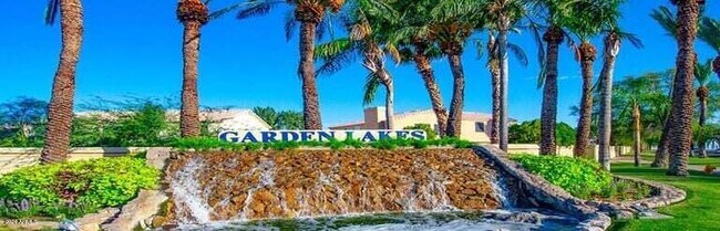 Photo - 10945 W Poinsettia Dr