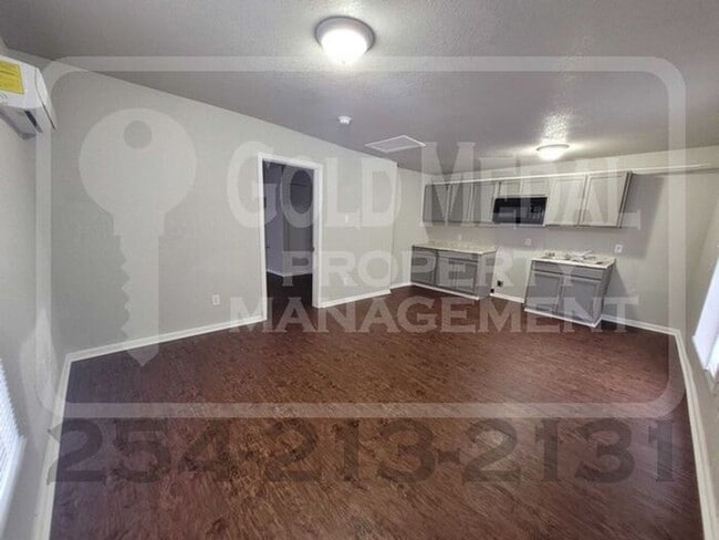 Photo - Cozy 1-Bedroom, 1-Bathroom Fourplex Near F...