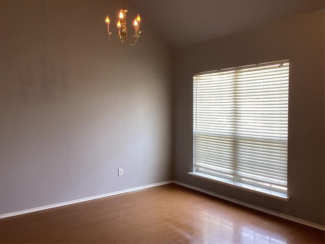 Photo - 5012 Raymond Dr