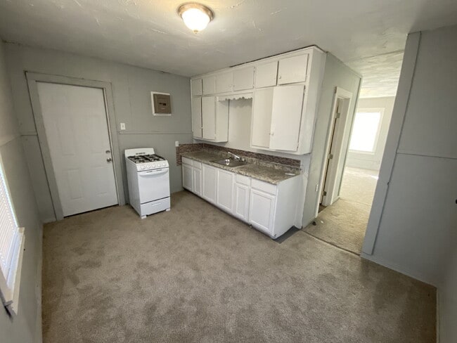 Spacious 1 Bedroom Property