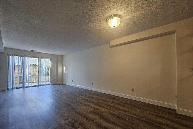 Photo - 144 North Beacon St Unit A1