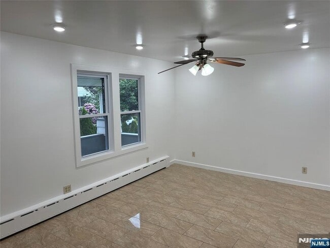 Building Photo - 185 Merselis Ave Rental