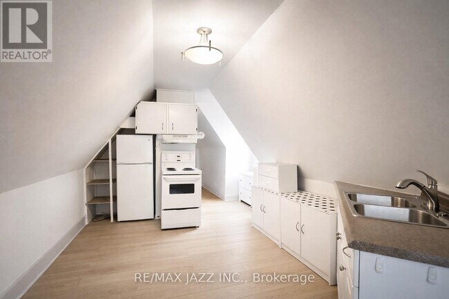 Photo - 118 Eastwood Rd