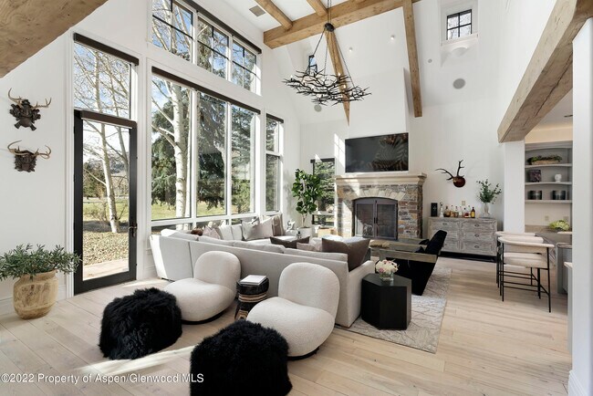 857 Bonita Dr