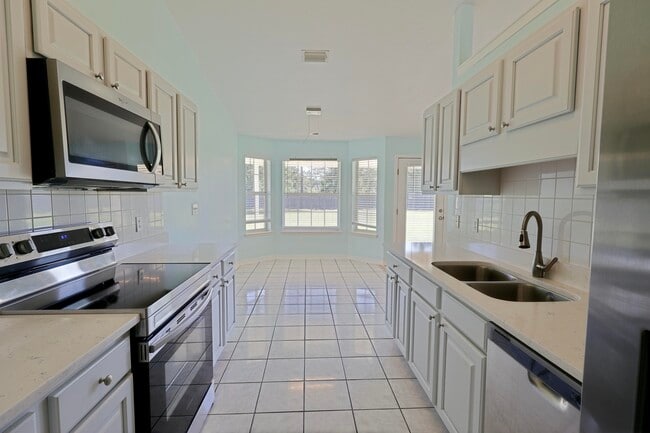 Photo - 1876 Jamaica Dr