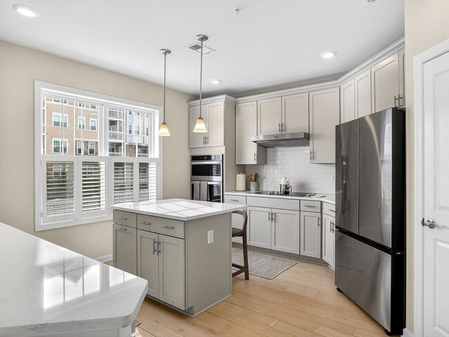 4 Peters Farm Wy Unit 206