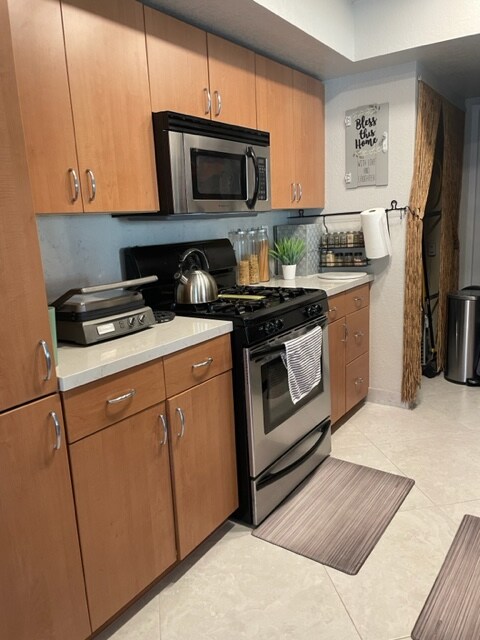 Photo - 9429 Fairgrove Ln Unit 203