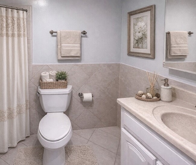 Photo - 3050 N Palm Aire Dr