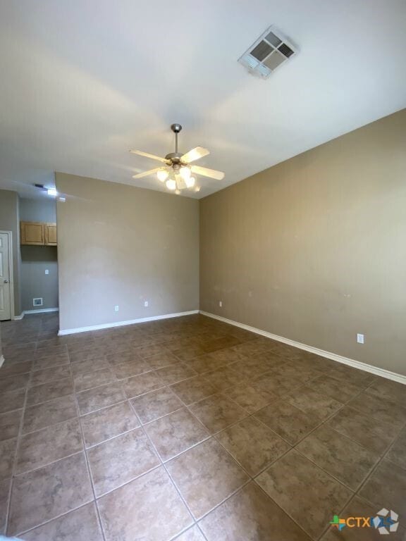 Building Photo - 816 Twin Oaks Dr Rental