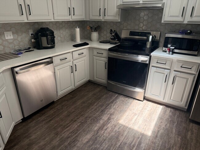 Photo - 8722 Village Green Blvd