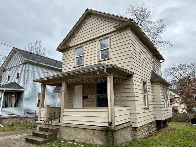 Photo - 435 Windsor St