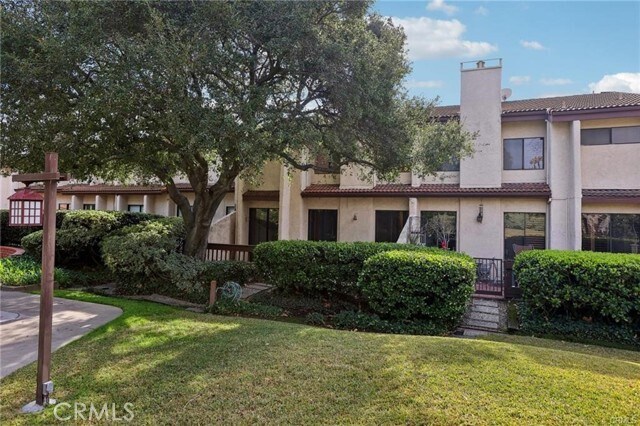 Photo - 3213 La Encina Way Unit 28