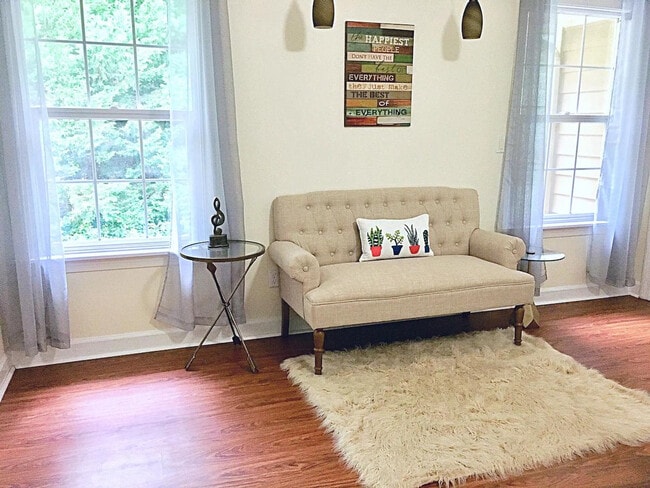 Building Photo - 1019 Teakwood Cove Unit ID1335982P