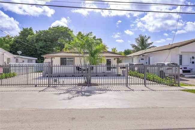 Photo - 3520 SW 88th Ct Unit 1