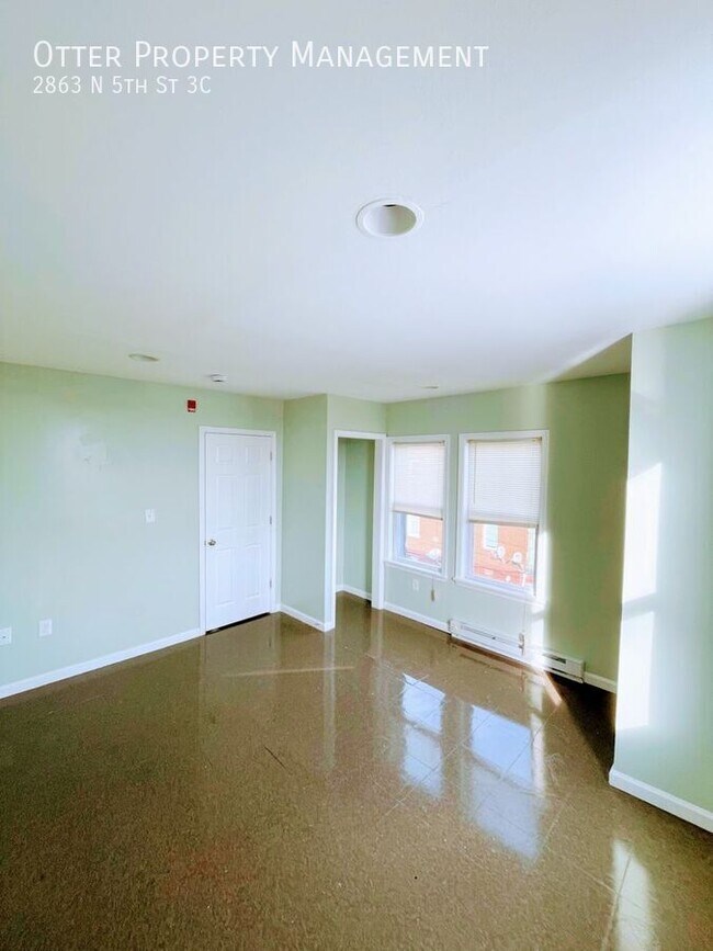 Photo - 2863 N 5th St