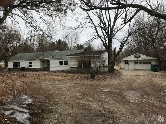 Building Photo - 15665 Westfield Blvd Rental
