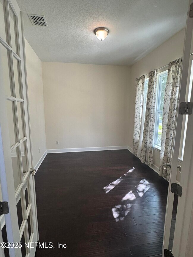 Photo - 186 Lone Eagle Way