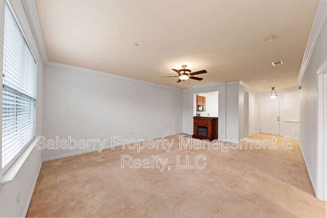 Photo - 252 Heritage Hill Dr
