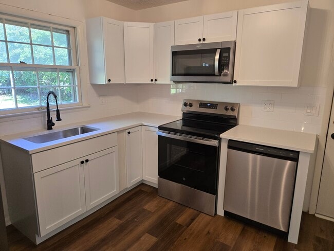 Photo - 7922 W 92nd St