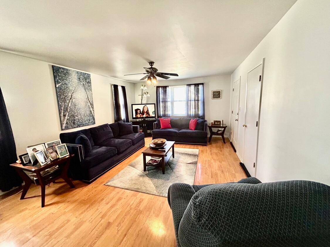 Photo - 1004 Beloit Ave (Forest Park, IL)