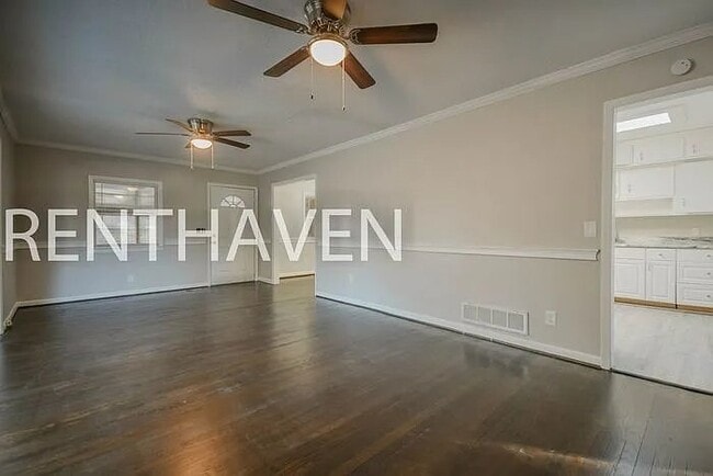 Photo - 2119 Porter Dr