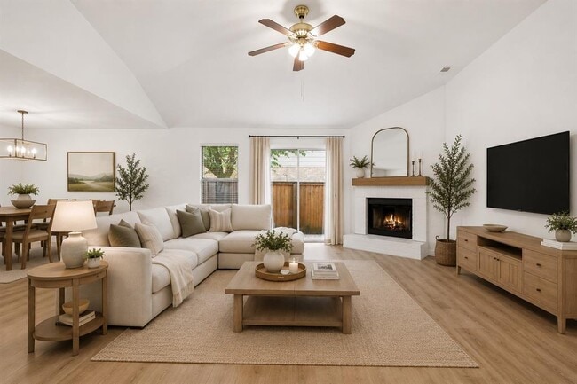 Photo - 121 Orion Cove