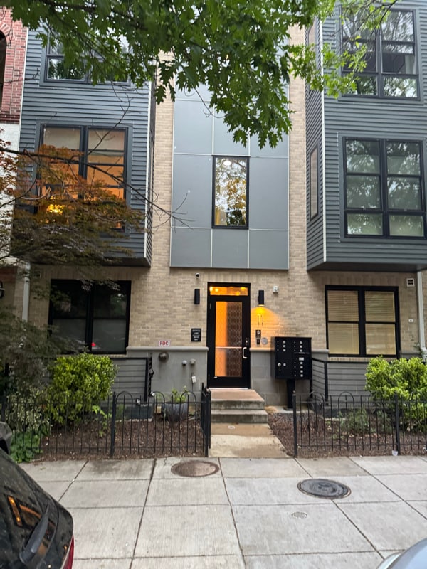 Building Photo - 11 15th St NE Rental