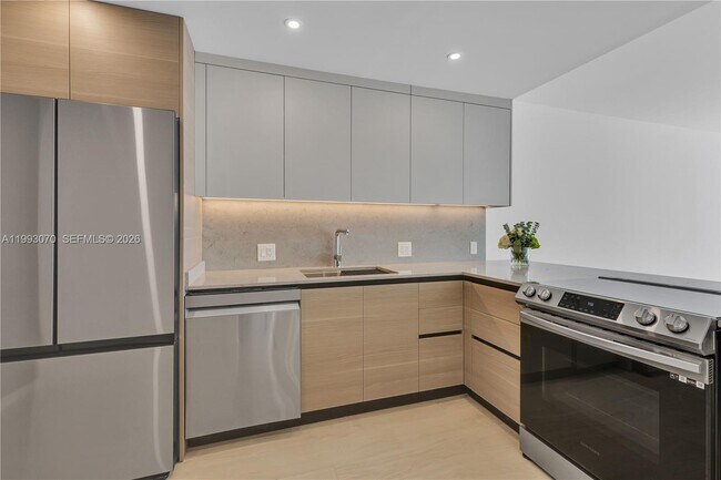 Photo - 20100 W Country Club Dr Unit 1008