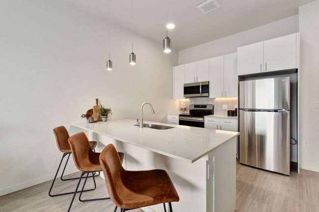 Photo - Axis West Flats