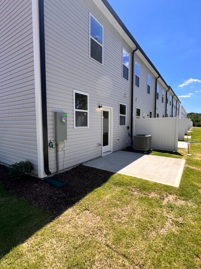 Photo - 52 Camel Crazies Pl