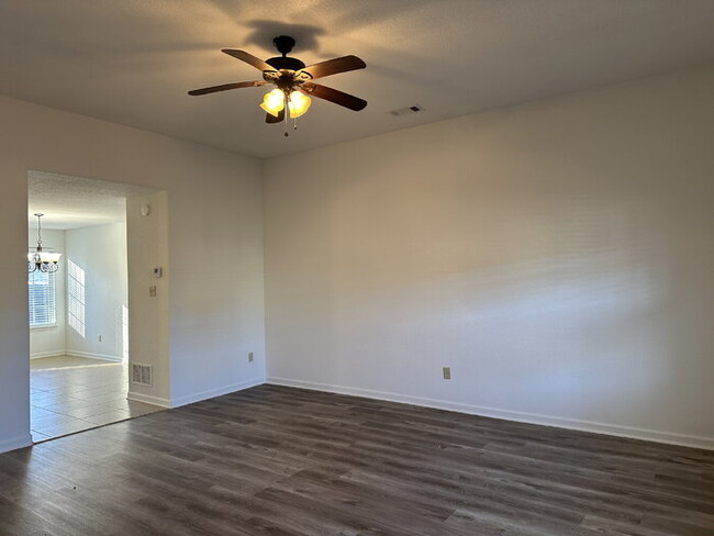 Photo - 321 Switchgrass Cove