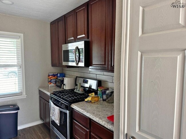 Photo - 5012 Lakefront Dr