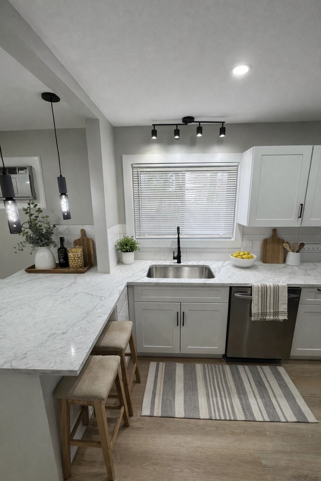 Photo - Z on Coolidge Unit 3