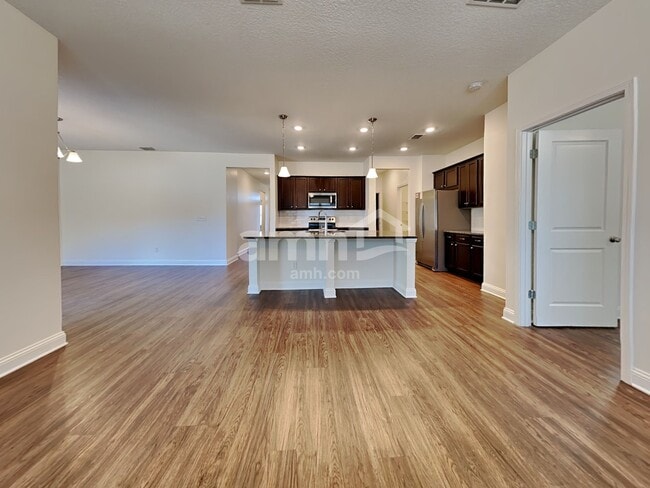 Photo - 917 Sunny Stroll Dr