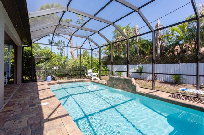 Photo - 833 109th Ave N