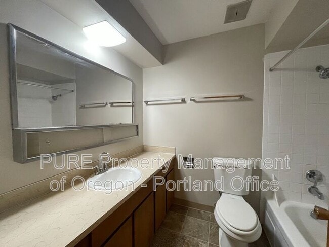 Photo - 1121 SE 27th Ave