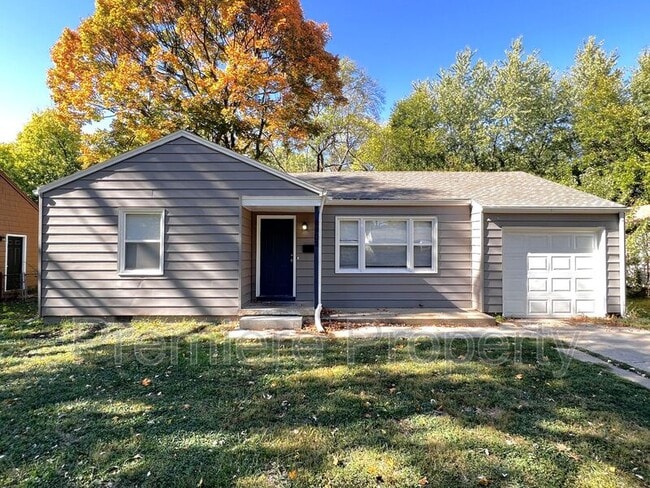 Building Photo - 8902 Richards Dr Rental