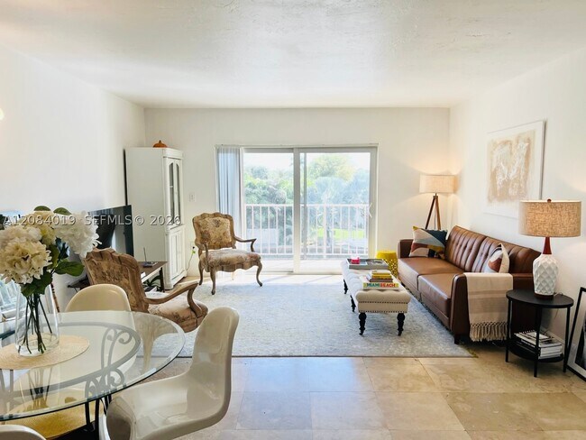 Photo - 2640 NE 135th St Unit 307