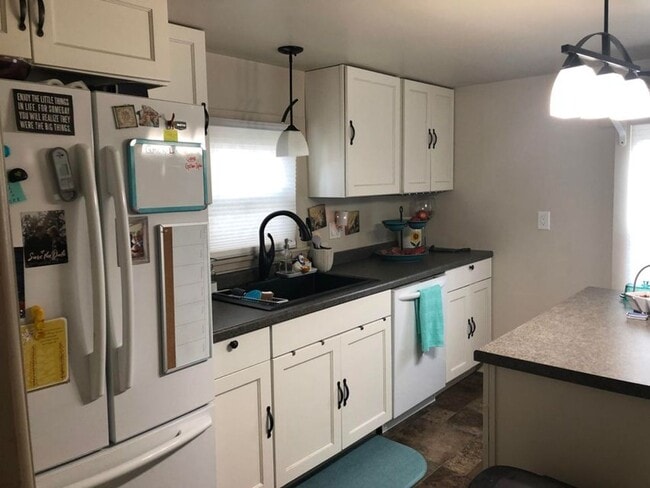 Photo - 802 3rd Ave SE