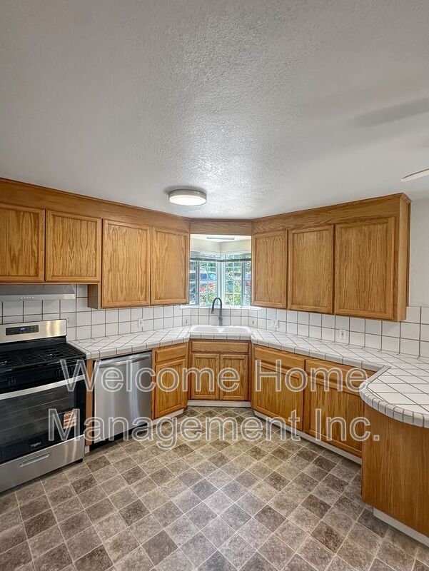 Photo - 3310 Geneva St