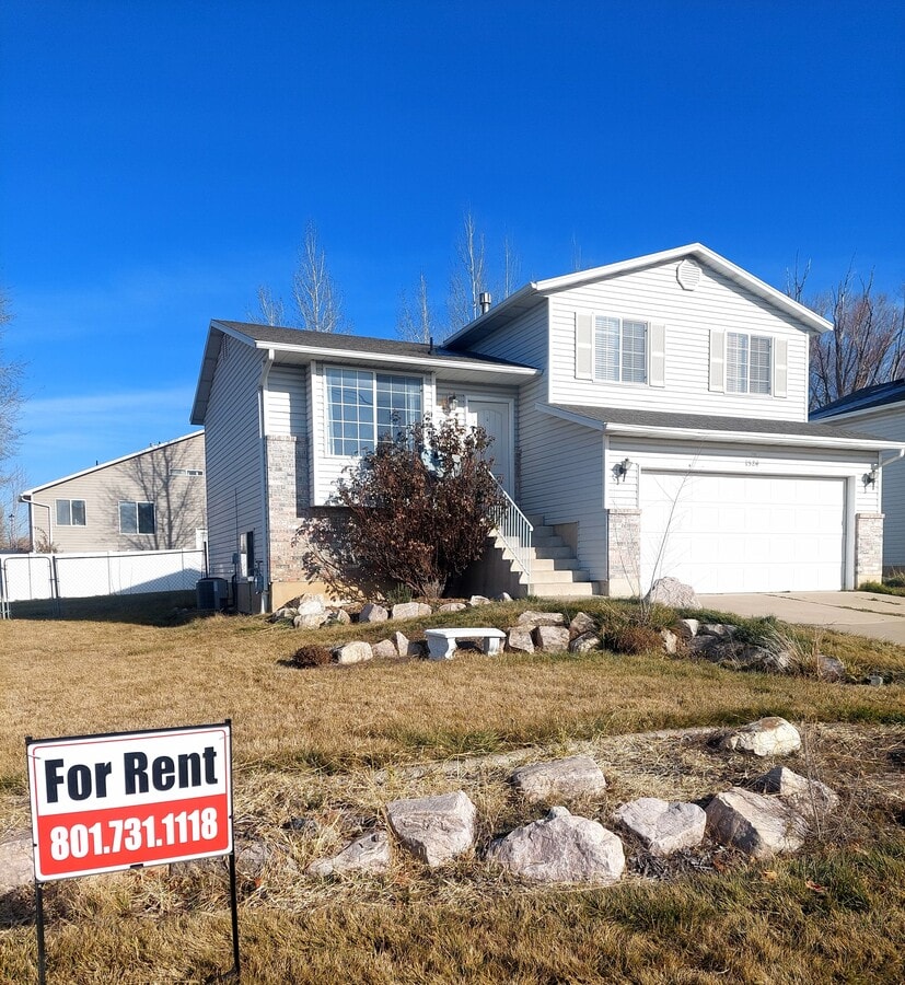 Photo - 1524 W 200 S