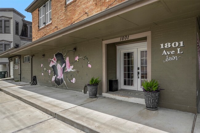 1801 Avenue L Unit Down