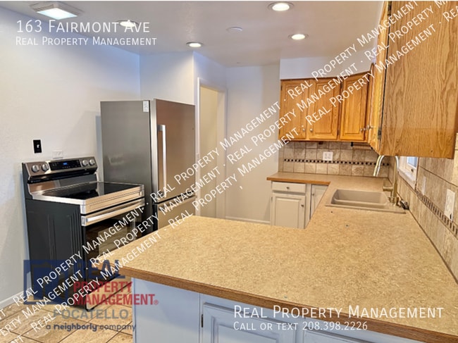 Photo - 163 Fairmont Ave