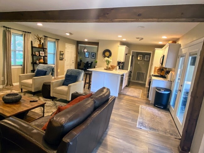 Photo - 4111 Hill Oak Dr