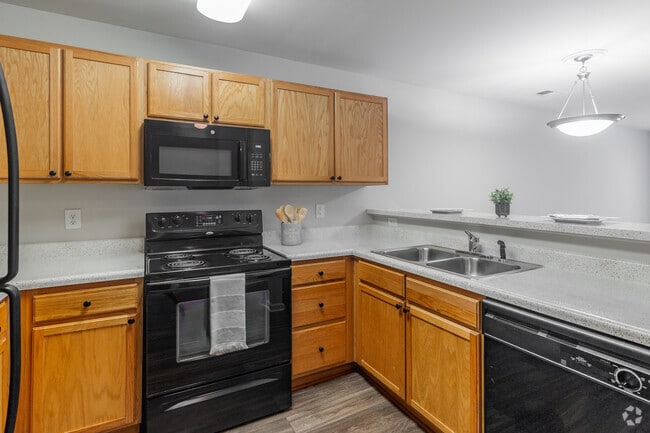 3BR, 2BA - 1,295SF - Kitchen