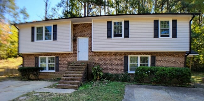 Building Photo - STOWE107 Unit 107-A