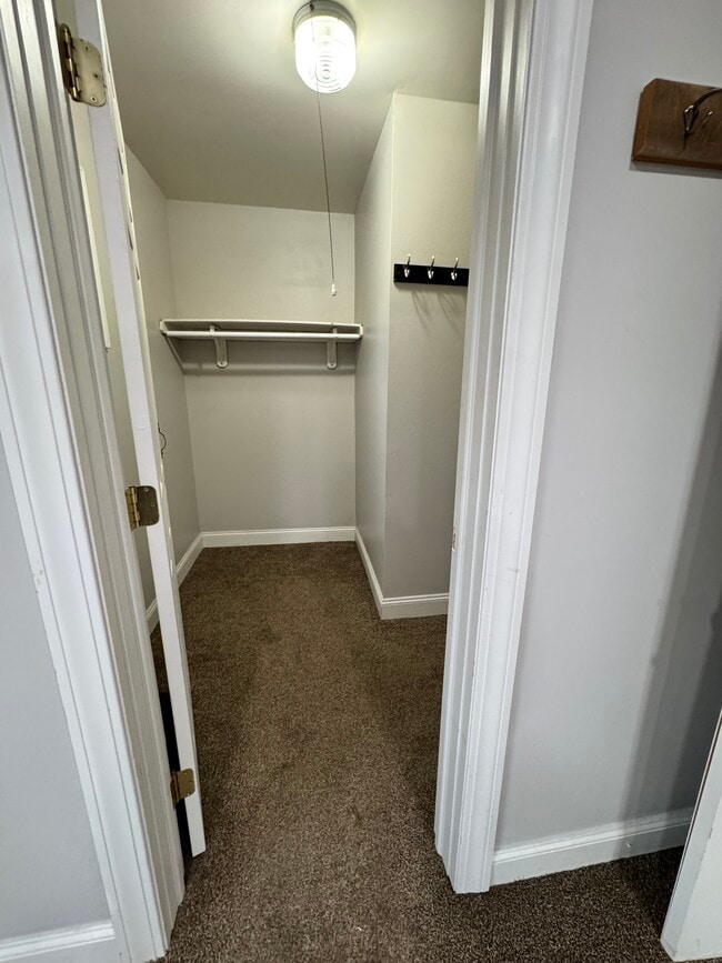 Walk in closet