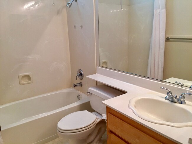 Photo - Duet in Summerset 1 (55+)