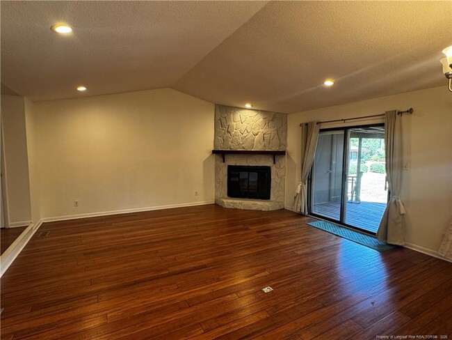 Photo - 6739 Irongate Dr