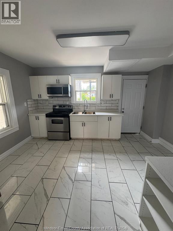 Photo - 2181 Howard Ave